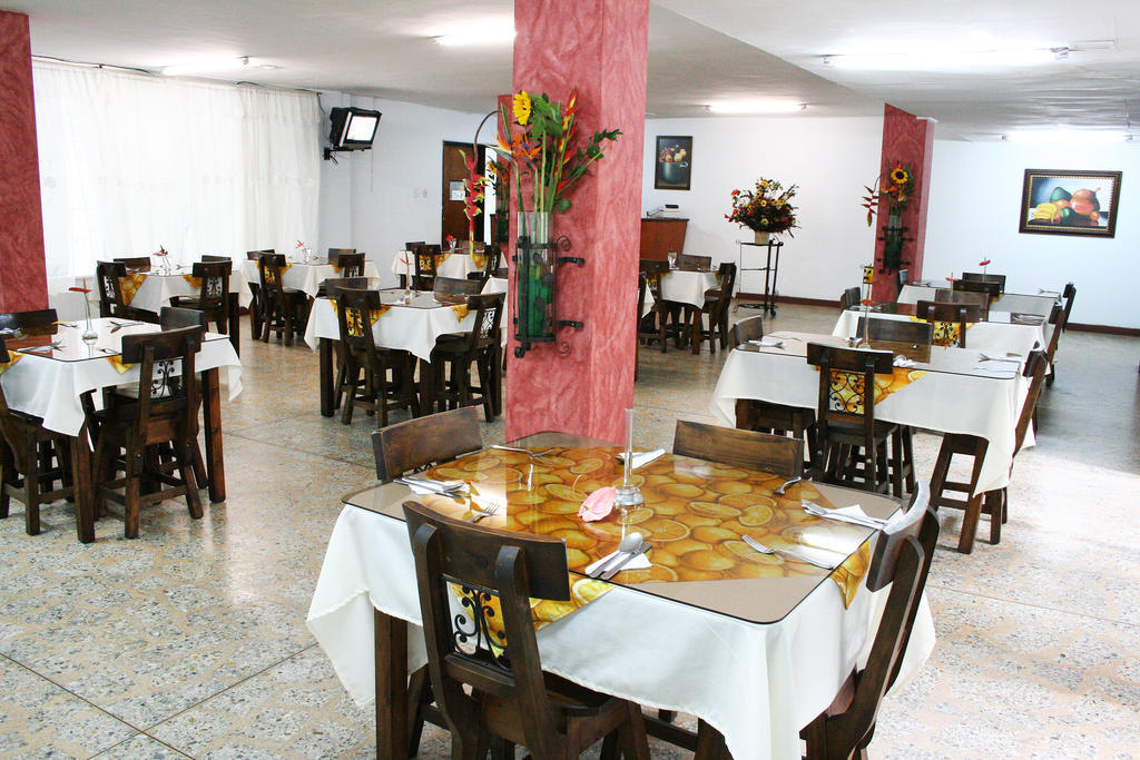 Hotel Normandia Medellín Extérieur photo