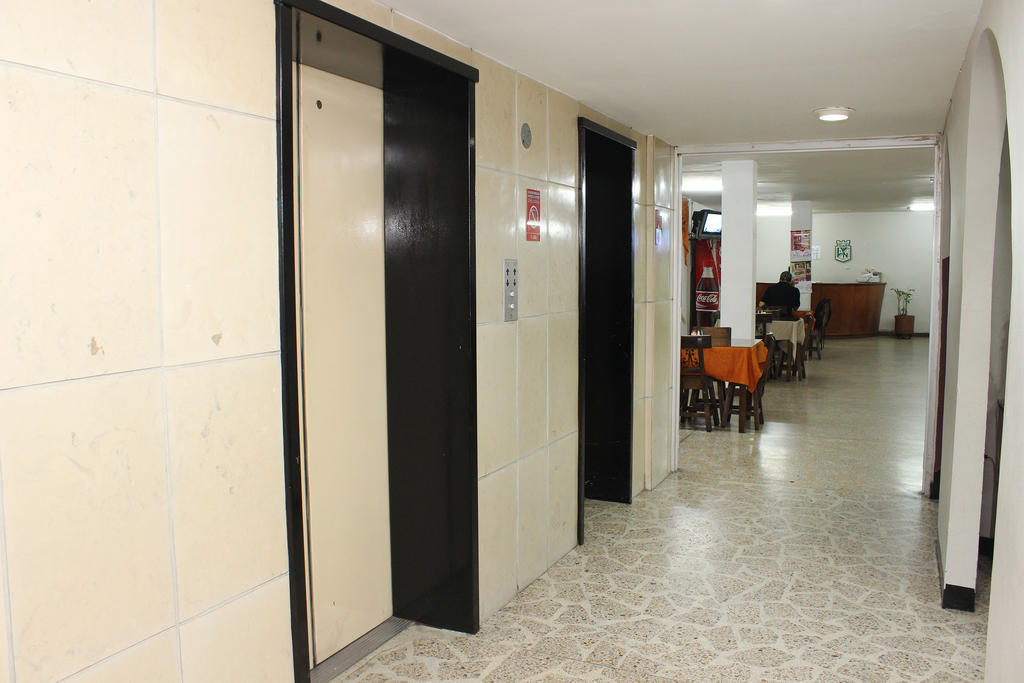 Hotel Normandia Medellín Extérieur photo