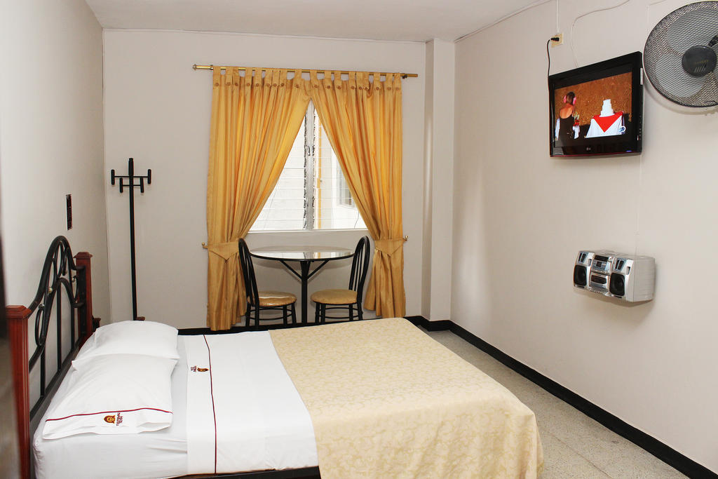 Hotel Normandia Medellín Chambre photo